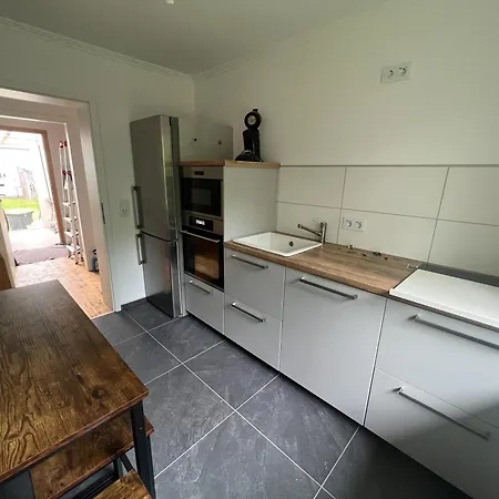 Lägenhet Familien- Und Hundefreundliche Ferienwohnung In Wismar - 80Qm Mit Garten Und Parkplatz