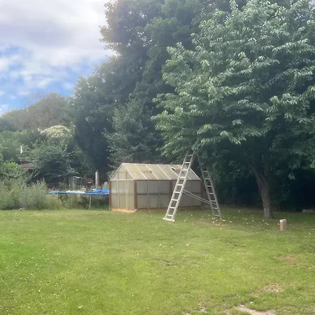 Gemuetlich Eingerichtete Ferienwohnung, Gelegen Zwischen Ostsee Und Innenstadt *