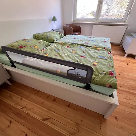 Familien- Und Hundefreundliche Ferienwohnung In Wismar - 80Qm Mit Garten Und Parkplatz Wißmar